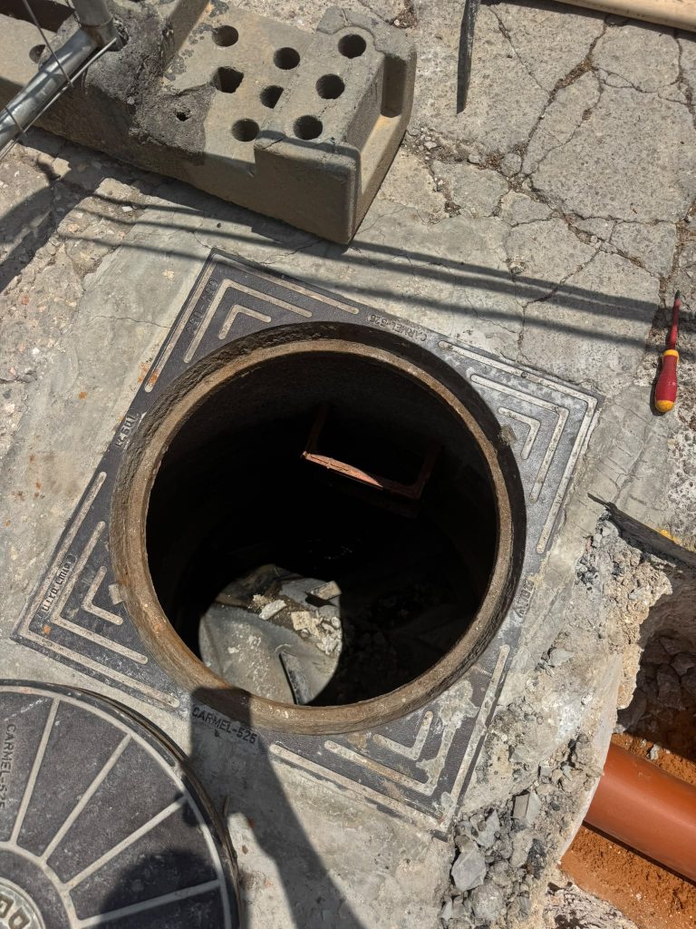 פתח ביוב